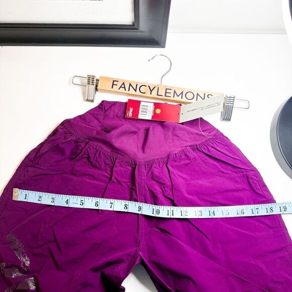 Zumba NWT! Women's Feelin’ It Cargo Capri Plum Relaxed Fit Dance Pants Size S - Picture 6 of 6